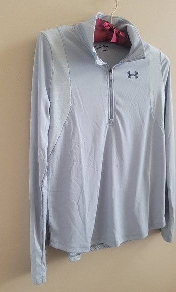 Under Armour | Girls Heatgear New Gray Loose Long Sleeve Top - Picture 6 of 10